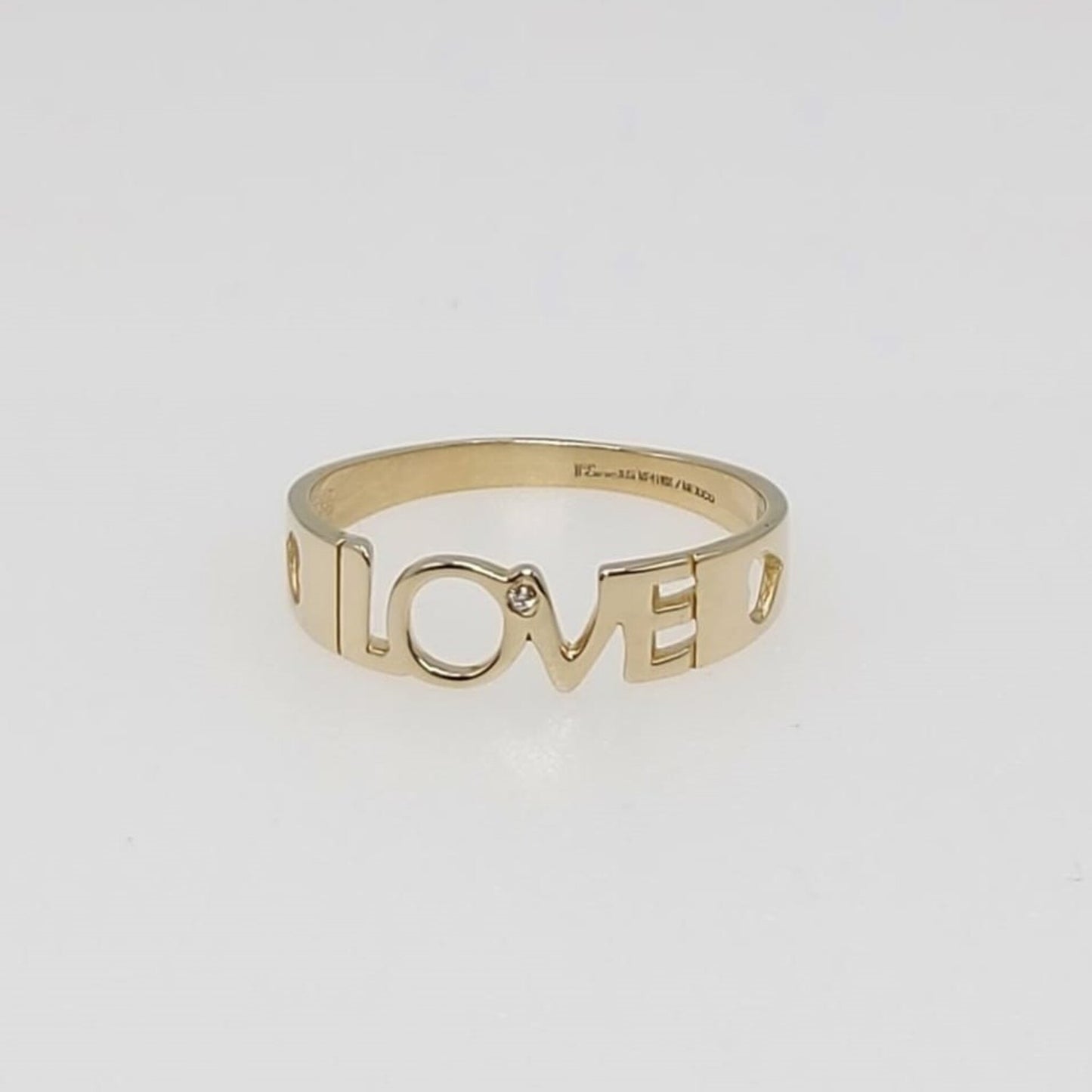 Anillo Letras LOVE Oro 10 Kilates