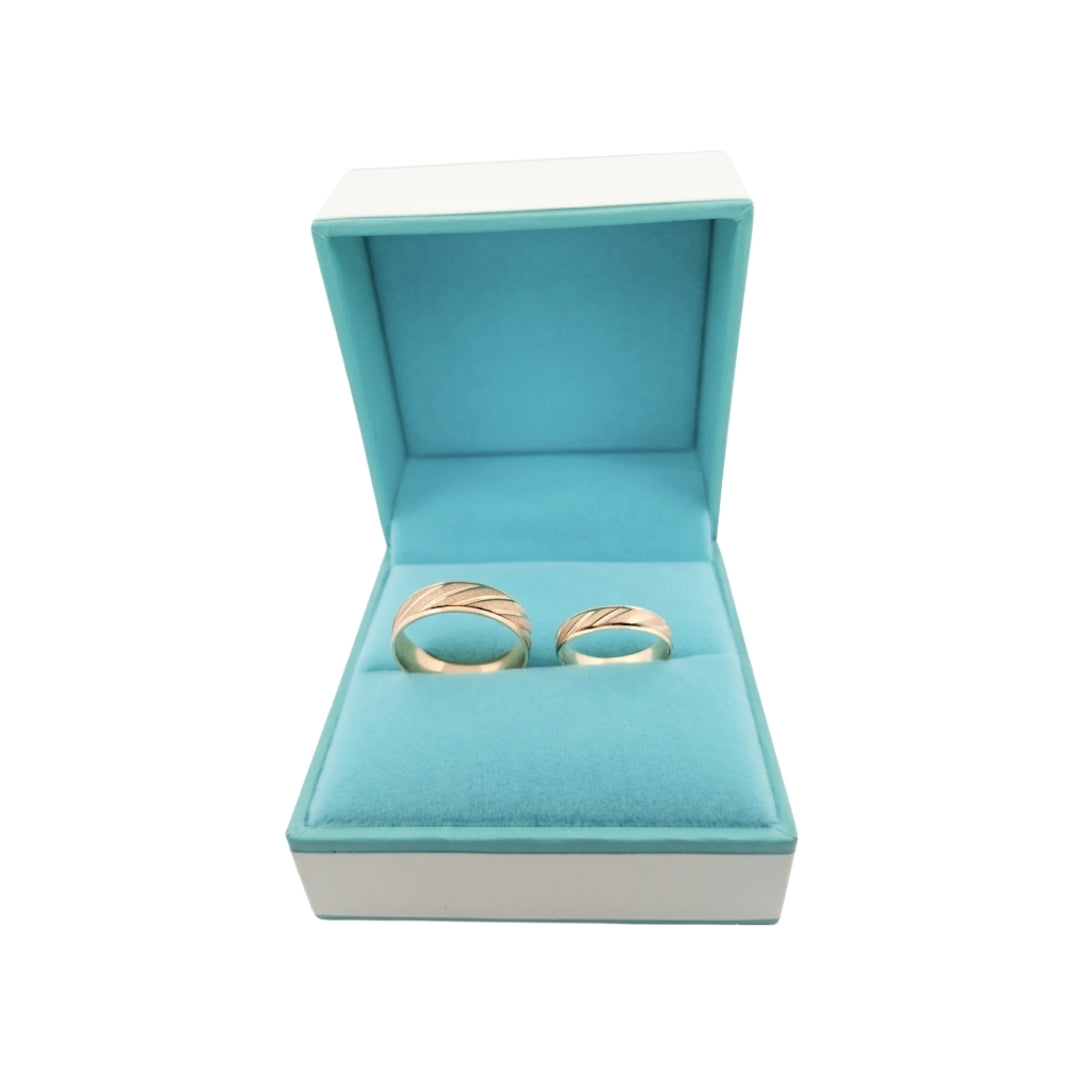 Par Argollas Matrimoniales Él y Ella Diseño Caramelo Mate Liso Oro 10 Kilates