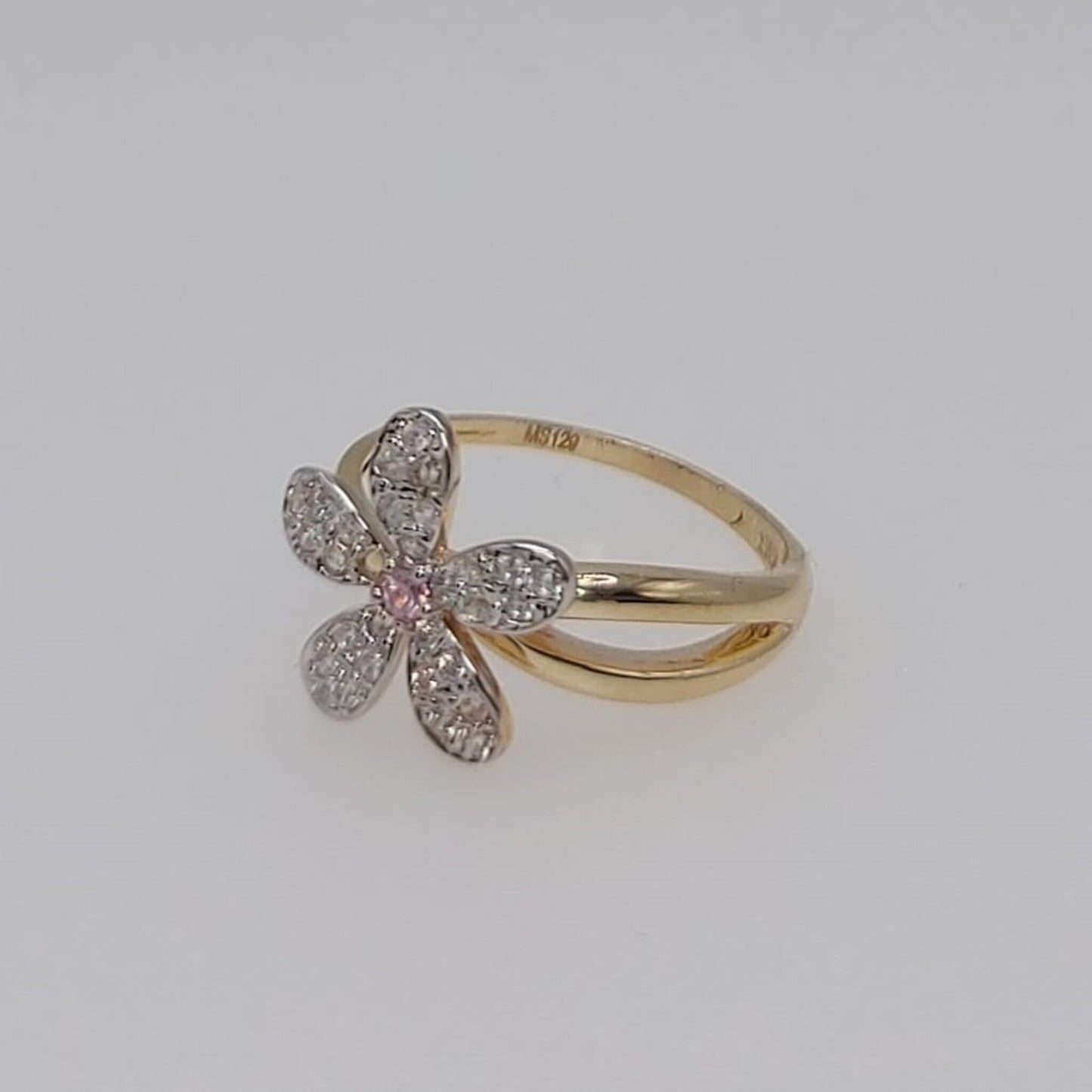 Anillo Diseño Flor Pétalos Oro 10 Kilates