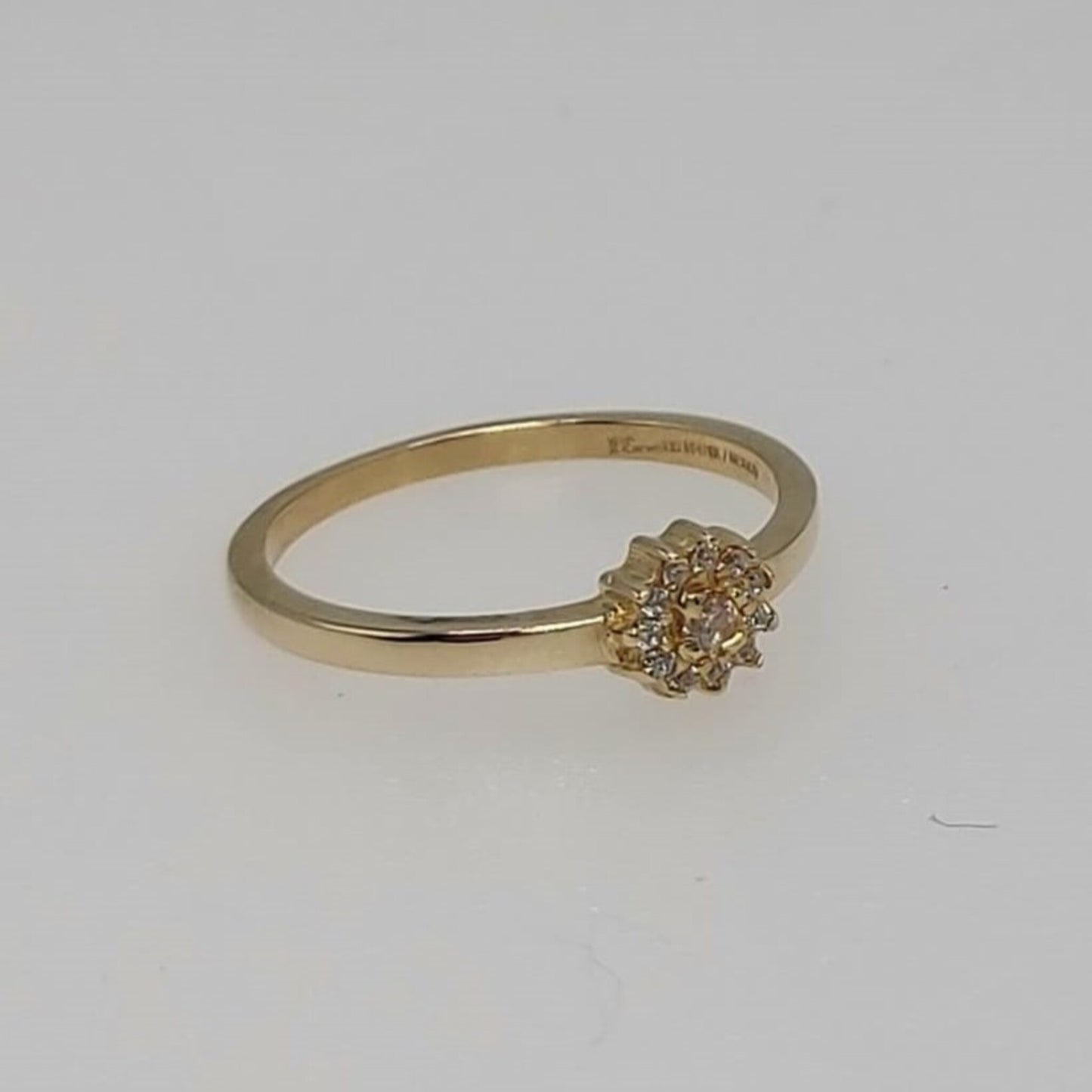 Anillo Diseño Roseta Oro 10 Kilates