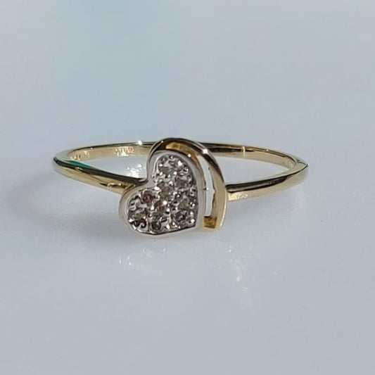 Anillo Corazón de Lado Oro 10 Kilates